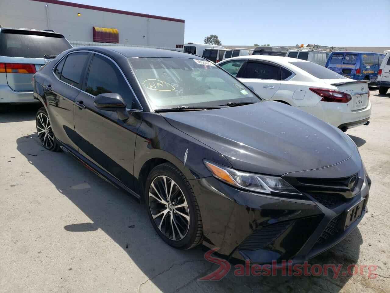 4T1B11HK0KU725266 2019 TOYOTA CAMRY