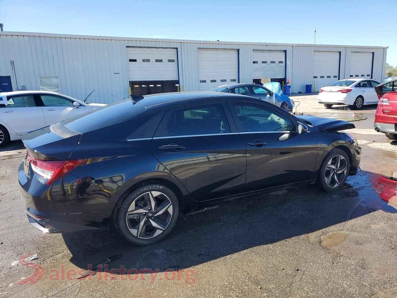2022 HYUNDAI ELANTRA VIN KMHLP4AGXNU356835, right side view