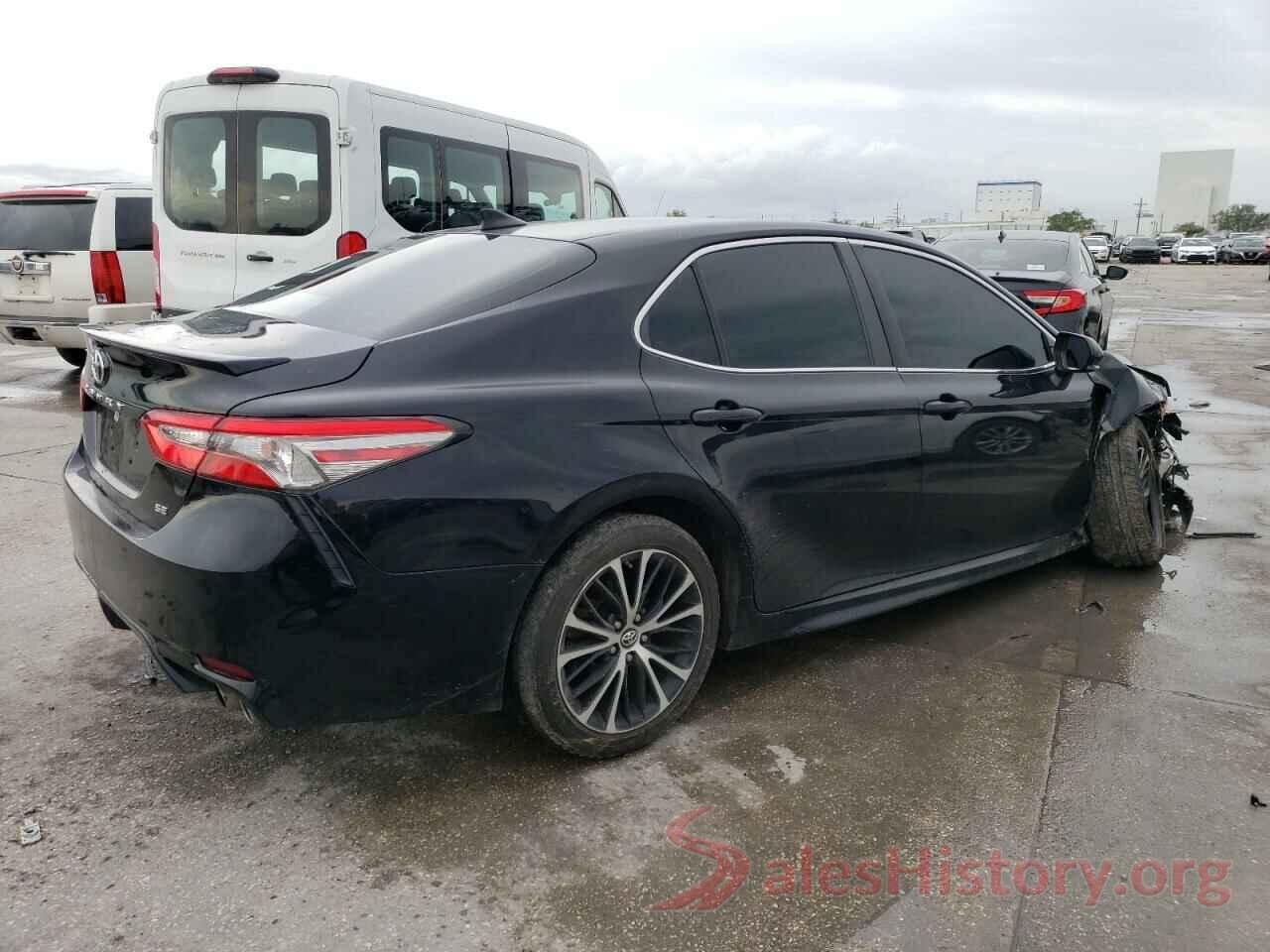 4T1B11HK8JU542194 2018 TOYOTA CAMRY