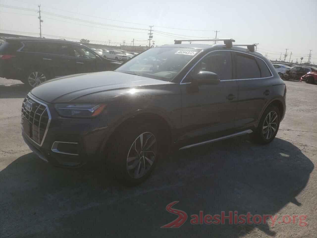 WA1AAAFY2M2070382 2021 AUDI Q5