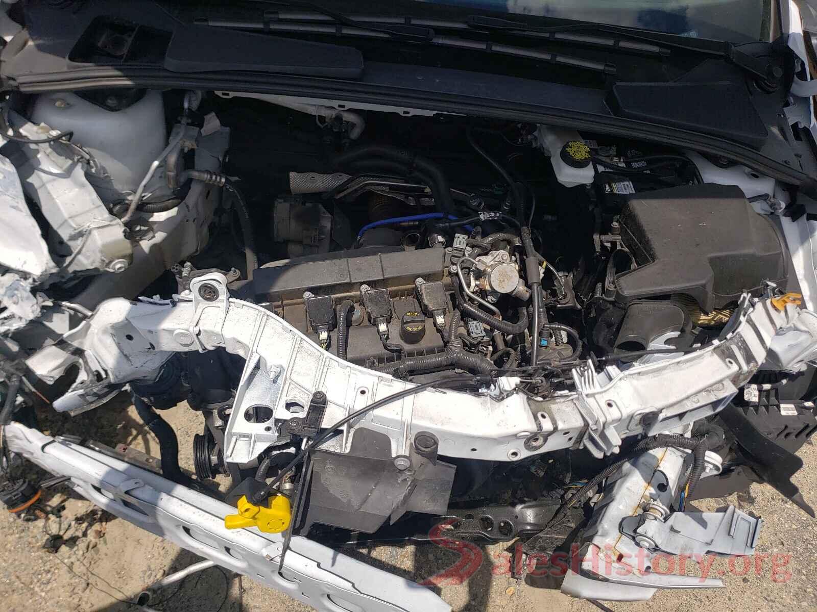 1FADP3K28JL327121 2018 FORD FOCUS