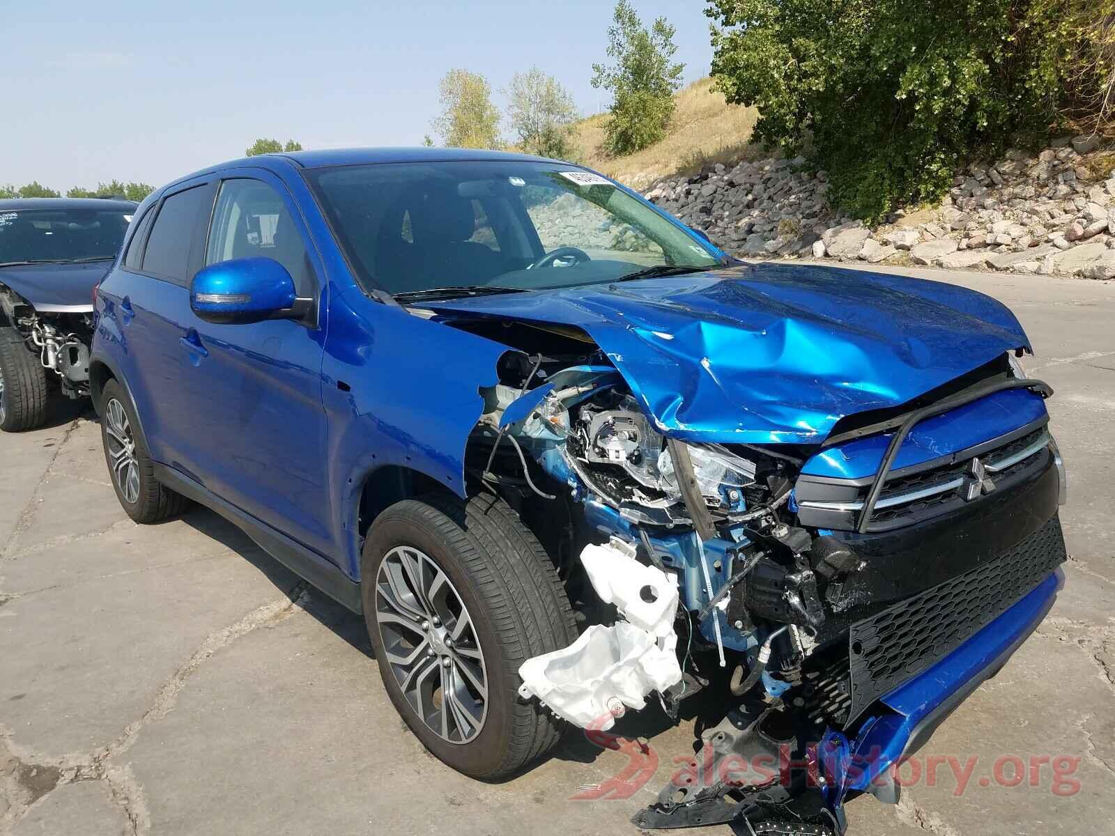 JA4AR3AW8JZ035942 2018 MITSUBISHI OUTLANDER