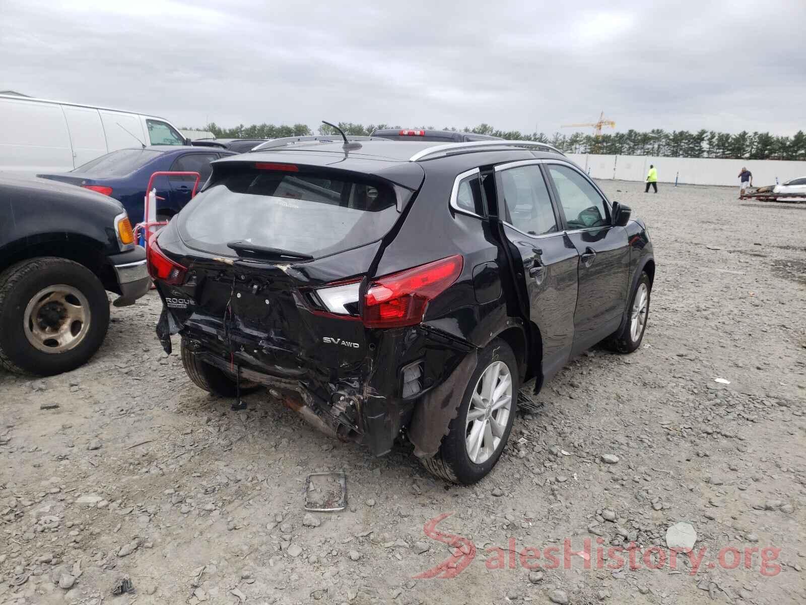 JN1BJ1CR5JW202498 2018 NISSAN ROGUE