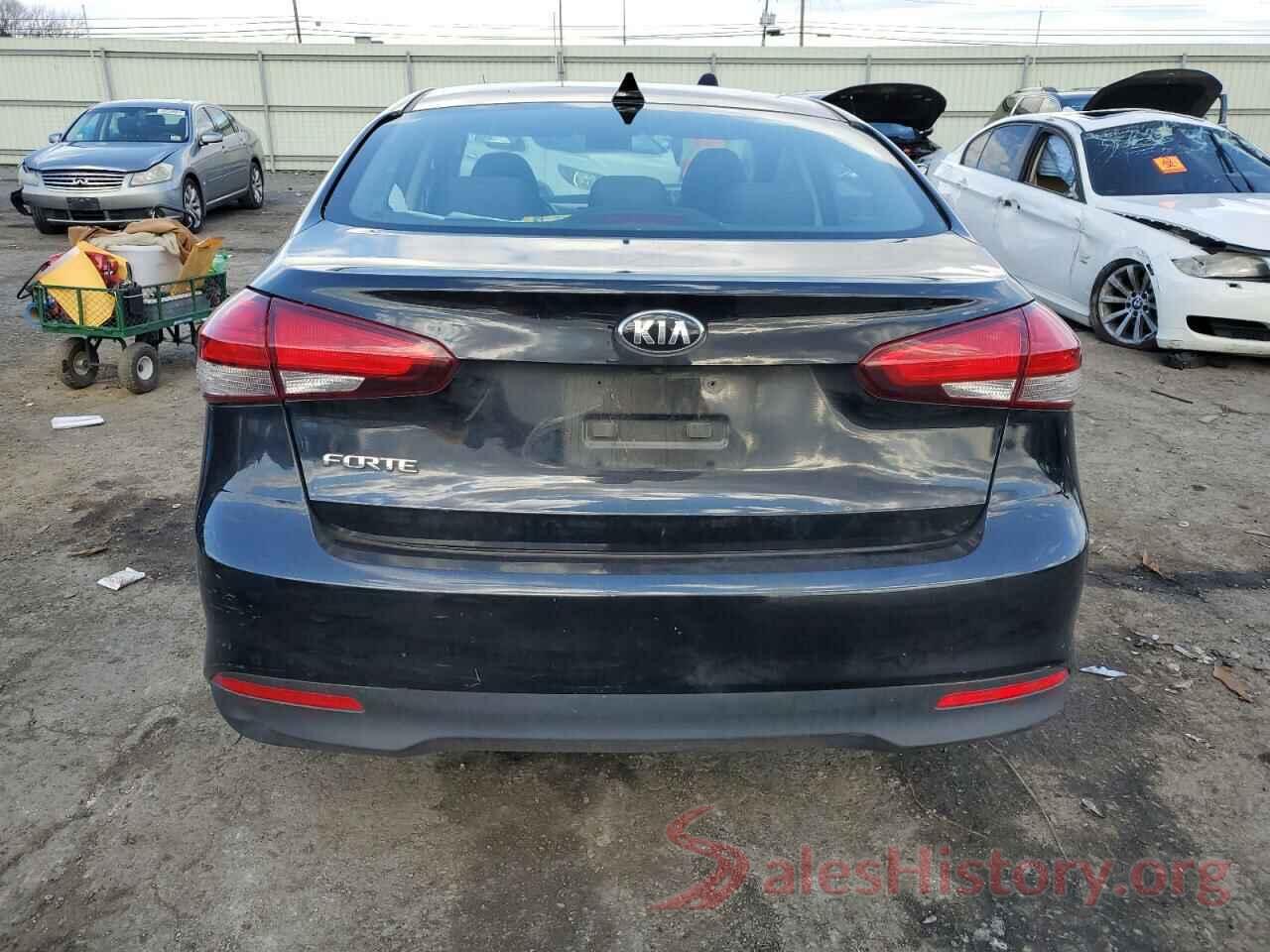 3KPFL4A75JE263856 2018 KIA FORTE