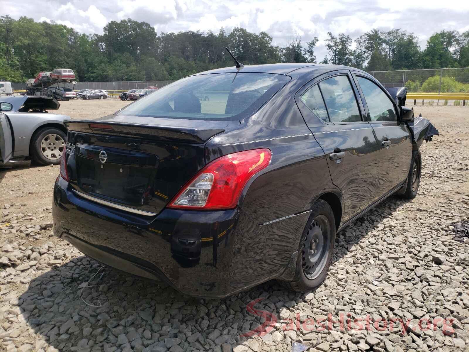 3N1CN7AP3JL801256 2018 NISSAN VERSA