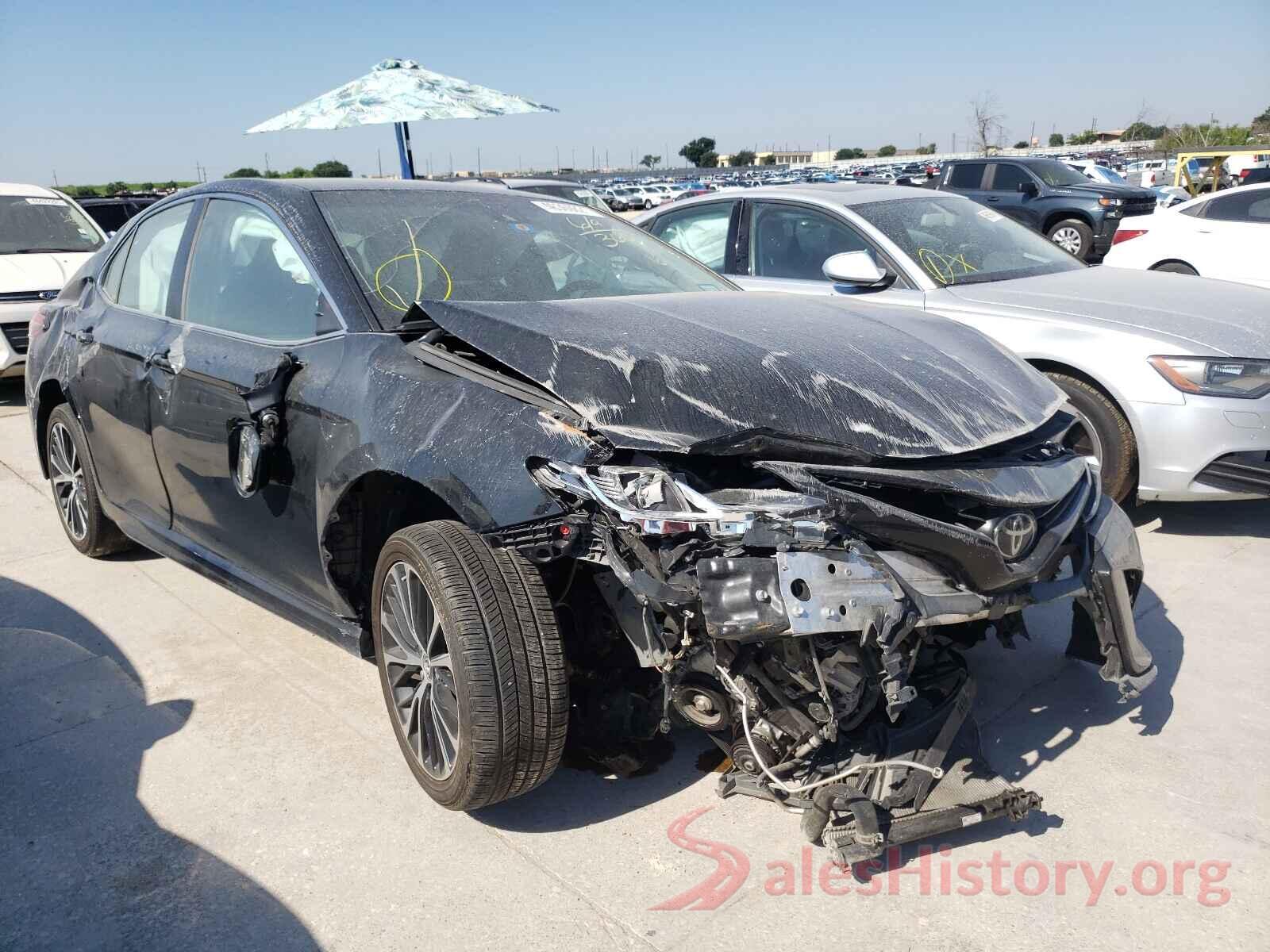 4T1B11HK6JU085403 2018 TOYOTA CAMRY