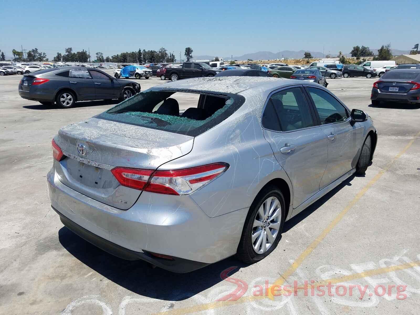 4T1B11HKXJU634620 2018 TOYOTA CAMRY