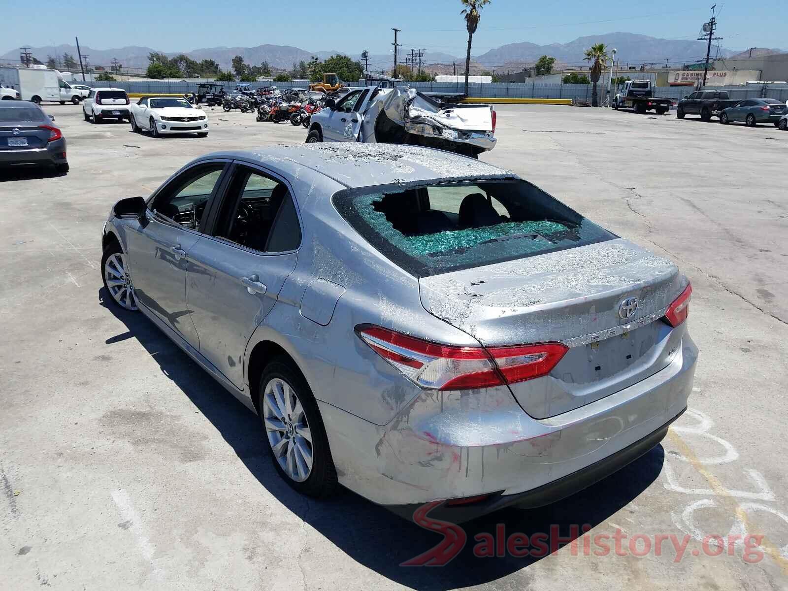 4T1B11HKXJU634620 2018 TOYOTA CAMRY