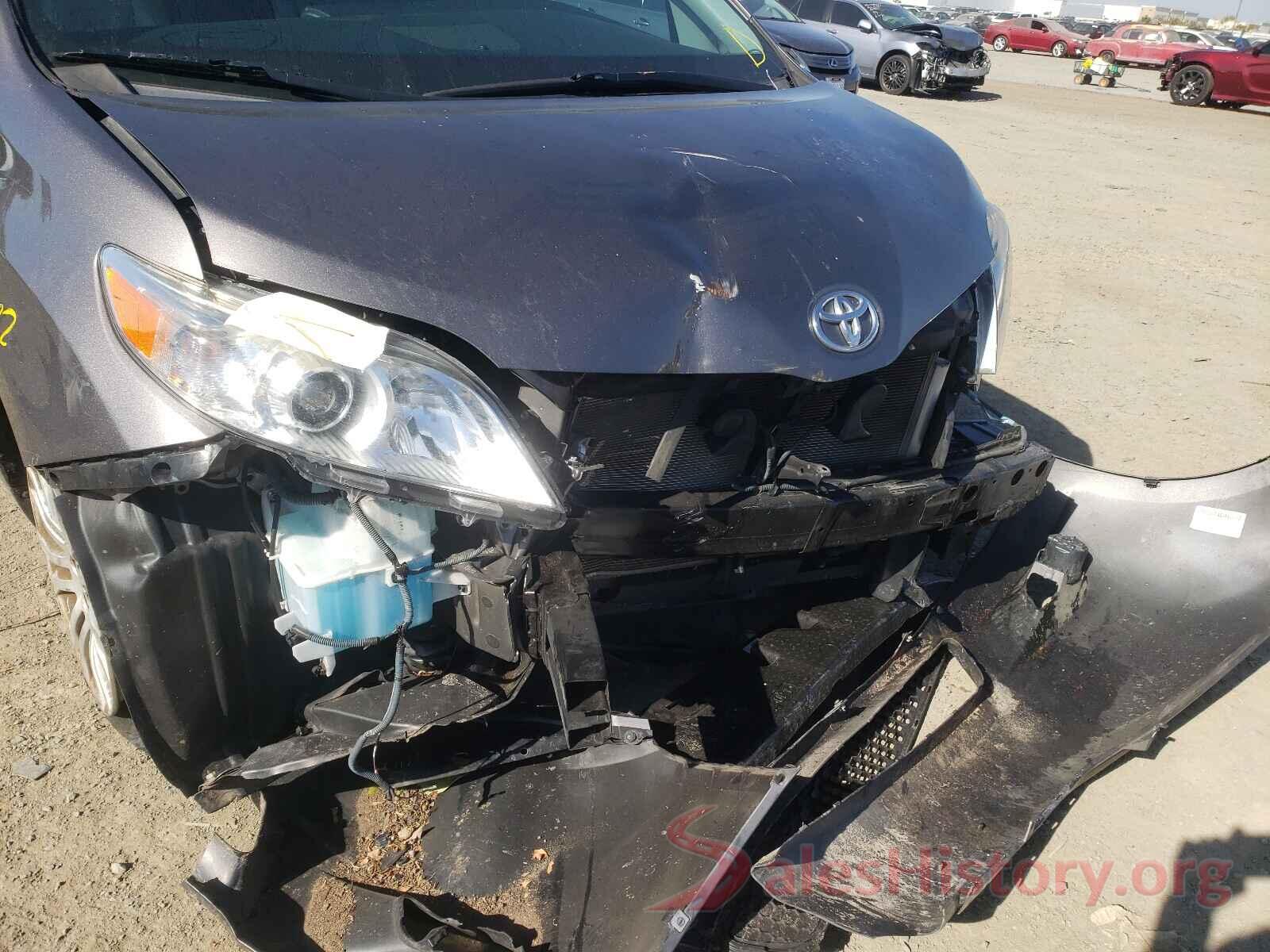 5TDYK3DCXGS735630 2016 TOYOTA SIENNA