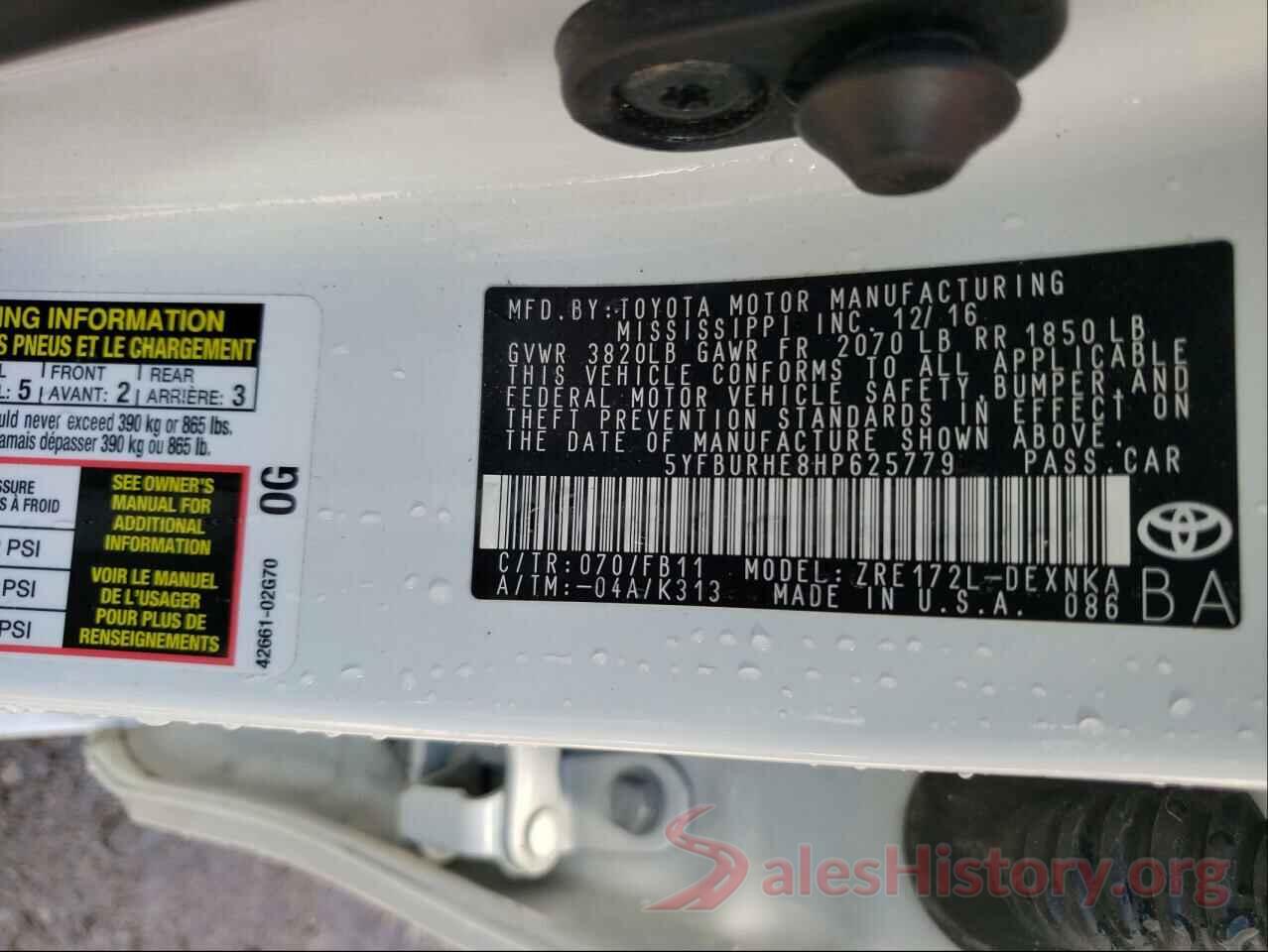 5YFBURHE8HP625779 2017 TOYOTA COROLLA