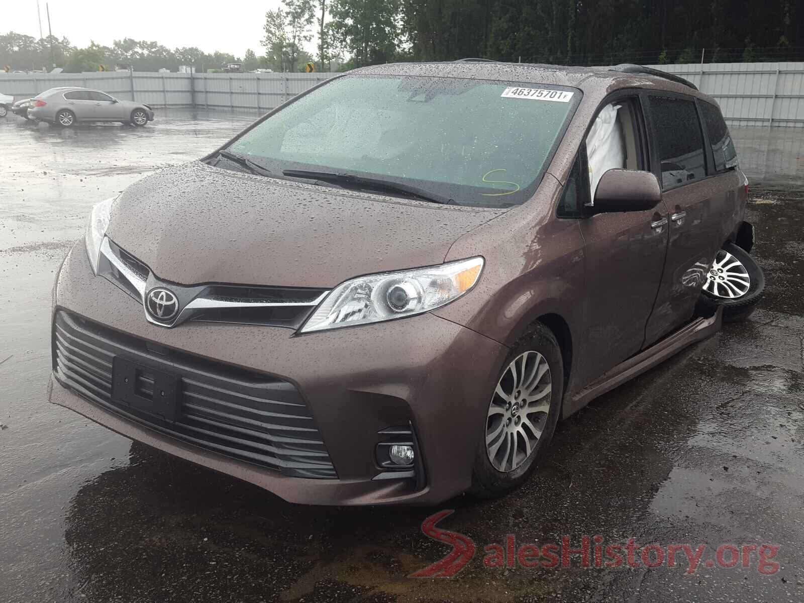 5TDYZ3DC0JS925942 2018 TOYOTA SIENNA