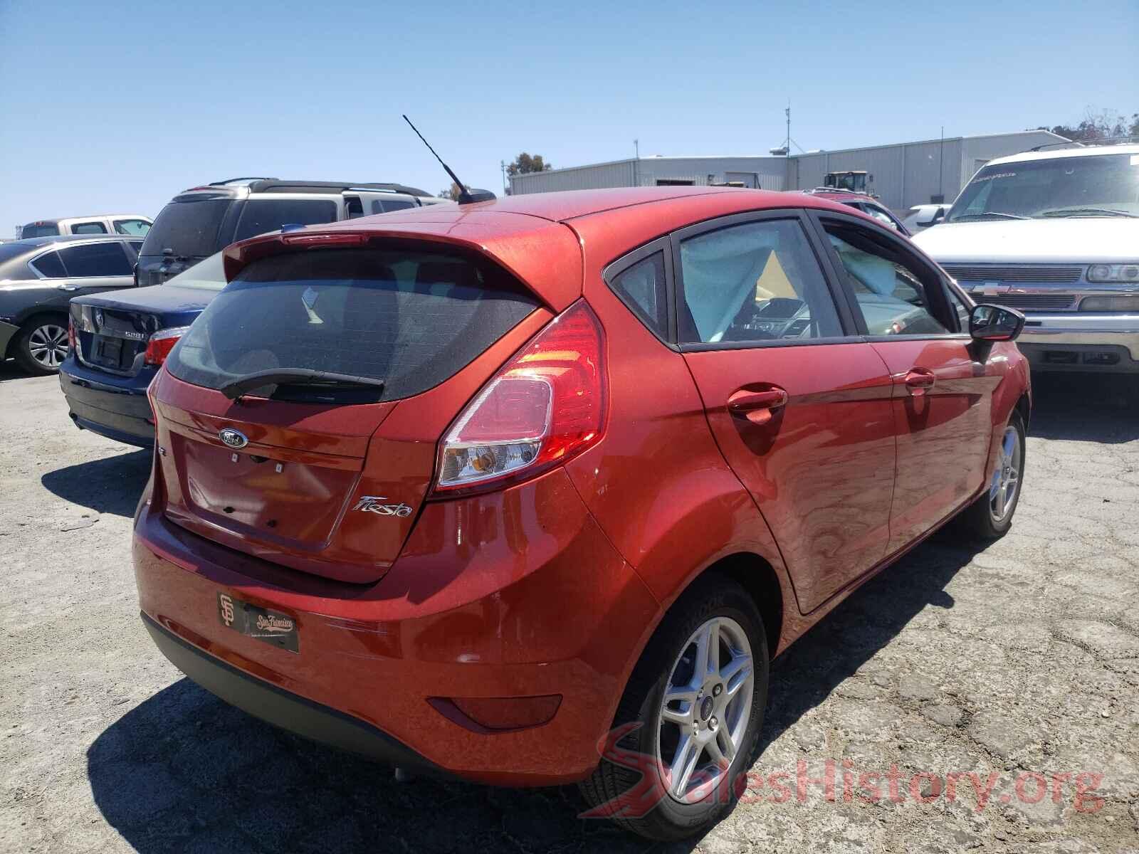 3FADP4EJ2JM129433 2018 FORD FIESTA