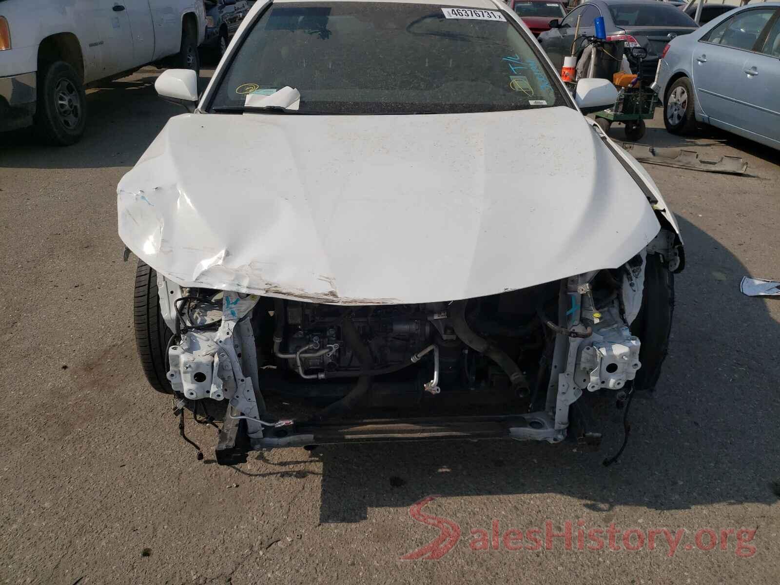 4T1B11HK9JU589721 2018 TOYOTA CAMRY