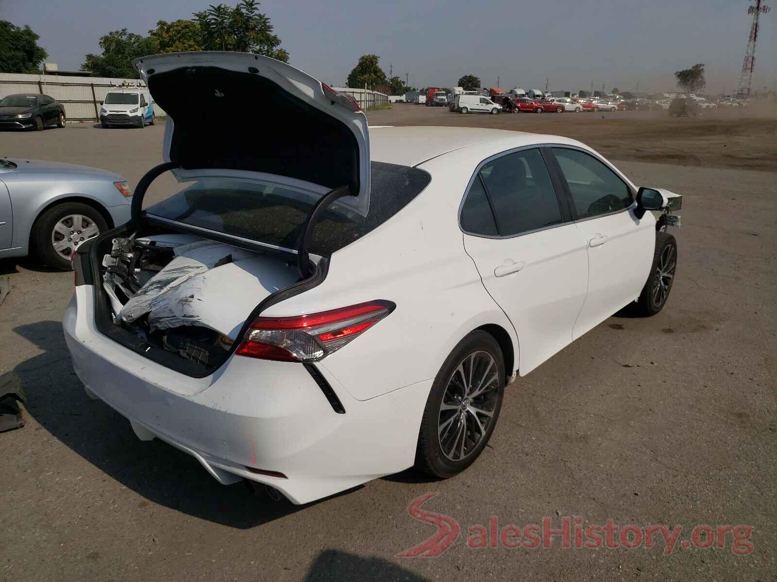 4T1B11HK9JU589721 2018 TOYOTA CAMRY