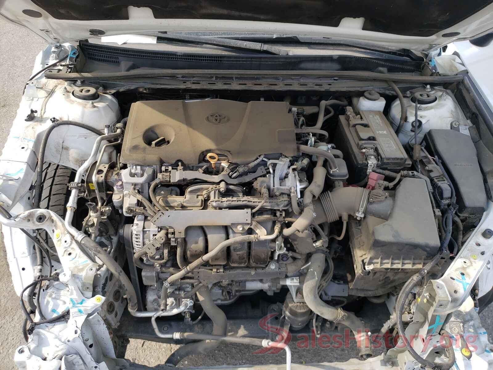 4T1B11HK9JU589721 2018 TOYOTA CAMRY