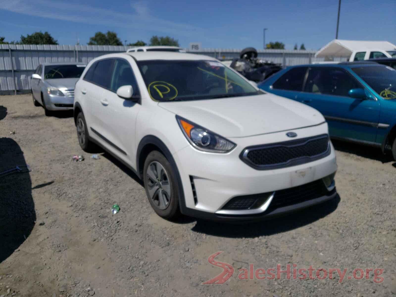 KNDCB3LC2H5078776 2017 KIA NIRO