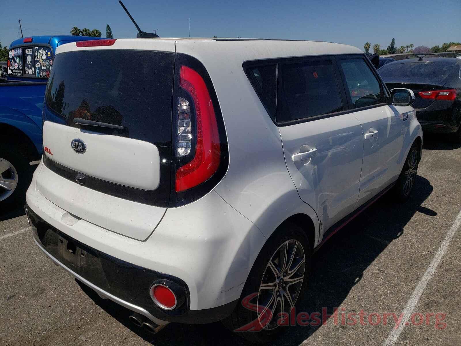 KNDJX3AA1J7581333 2018 KIA SOUL