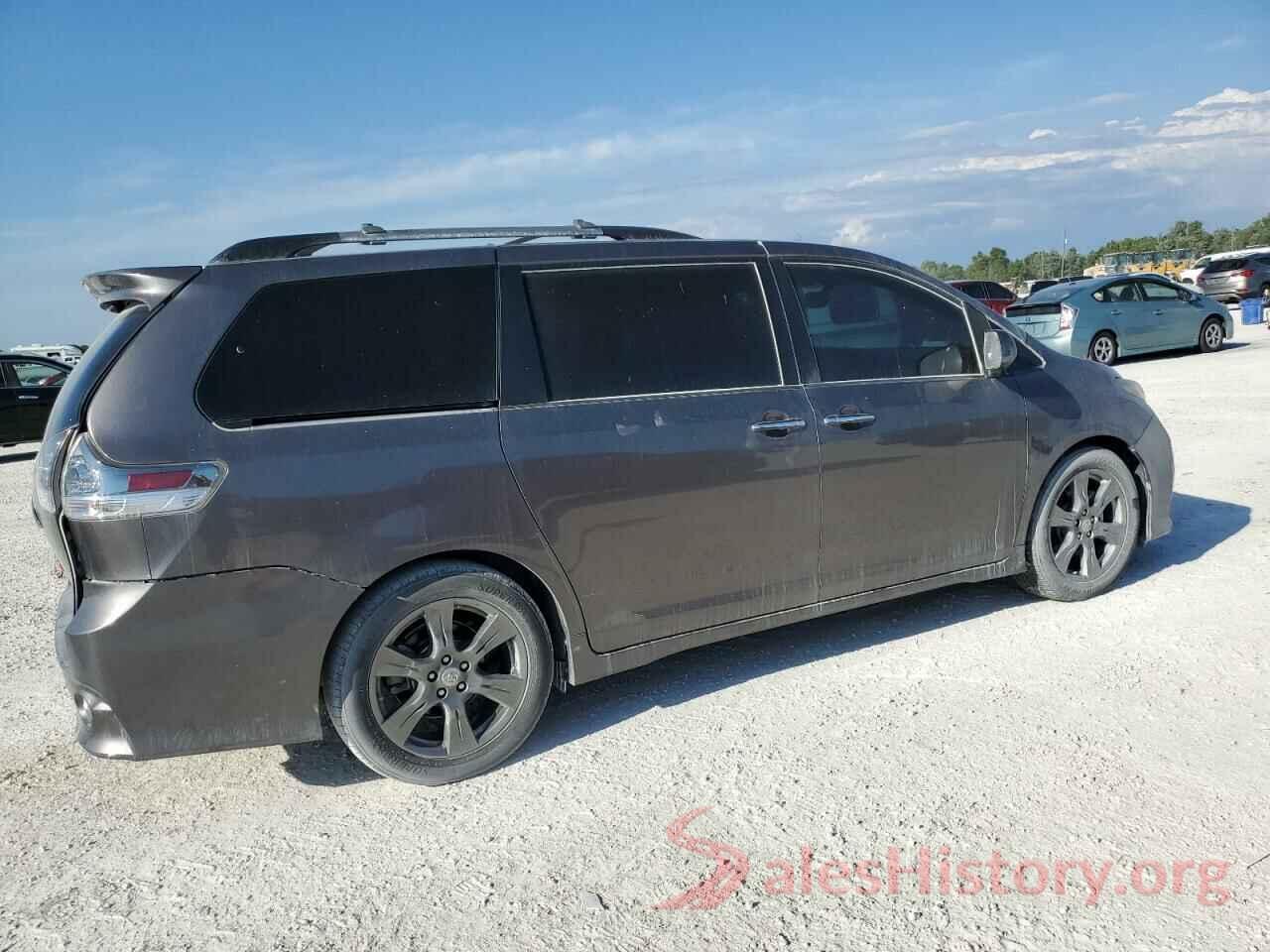 5TDXZ3DC2HS862915 2017 TOYOTA SIENNA