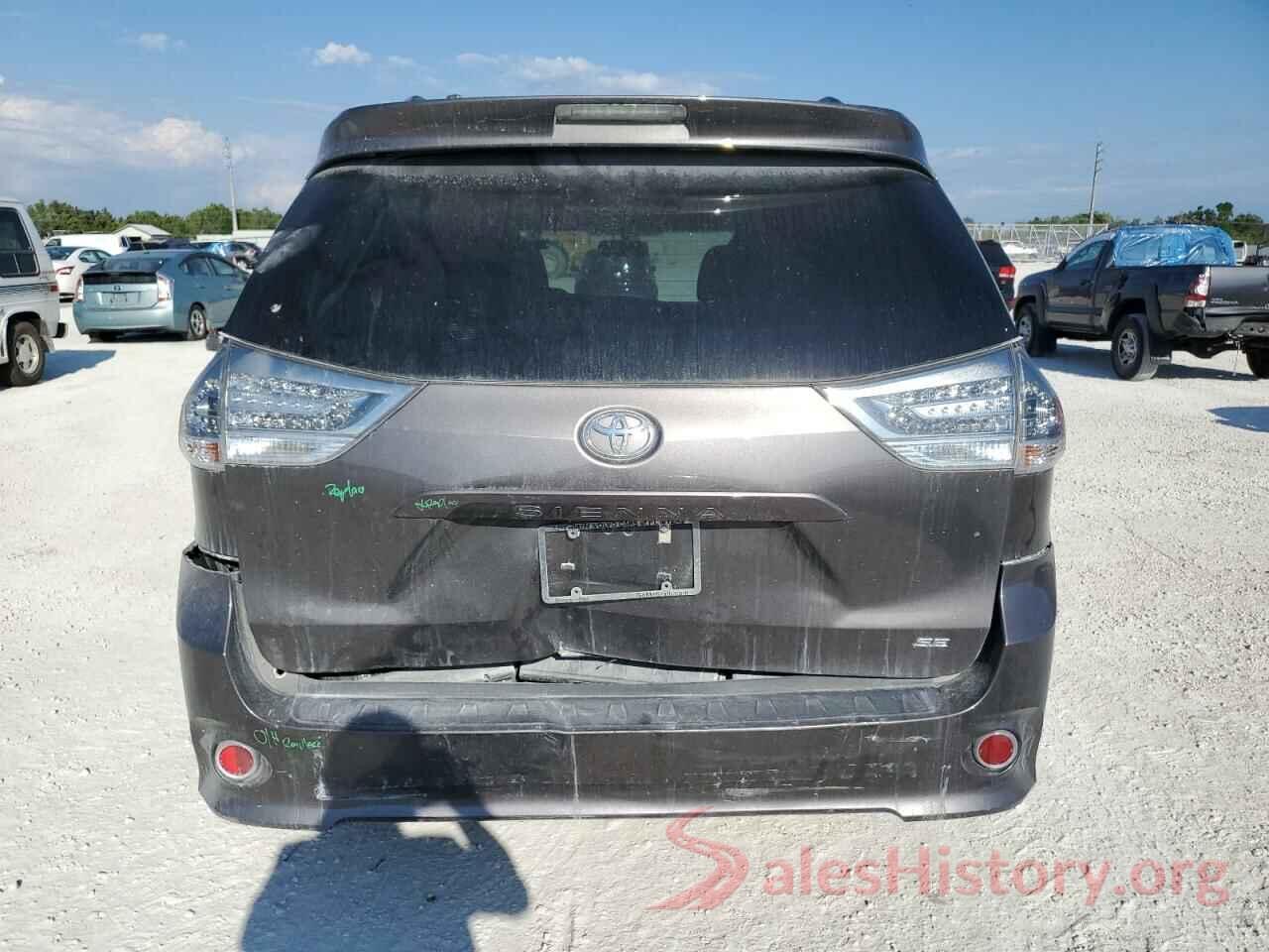 5TDXZ3DC2HS862915 2017 TOYOTA SIENNA