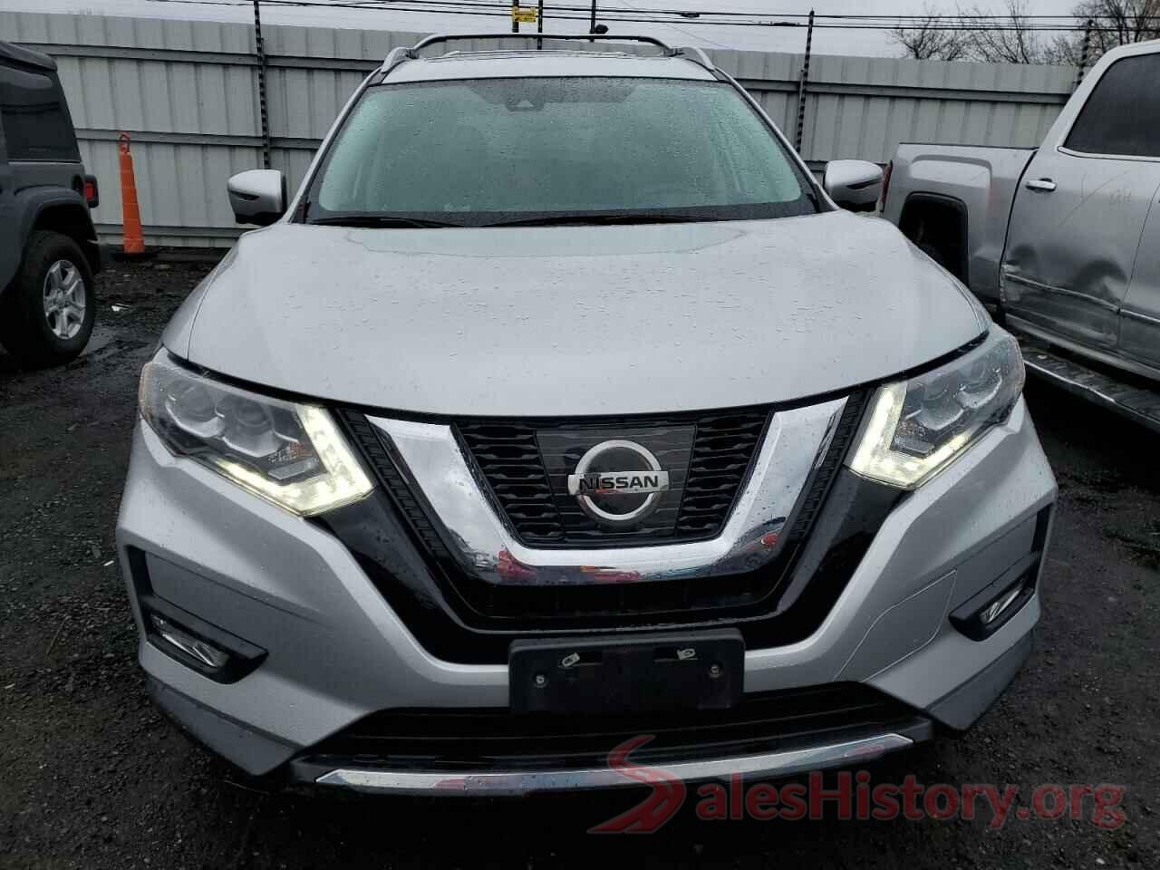 5N1AT2MV5HC799745 2017 NISSAN ROGUE