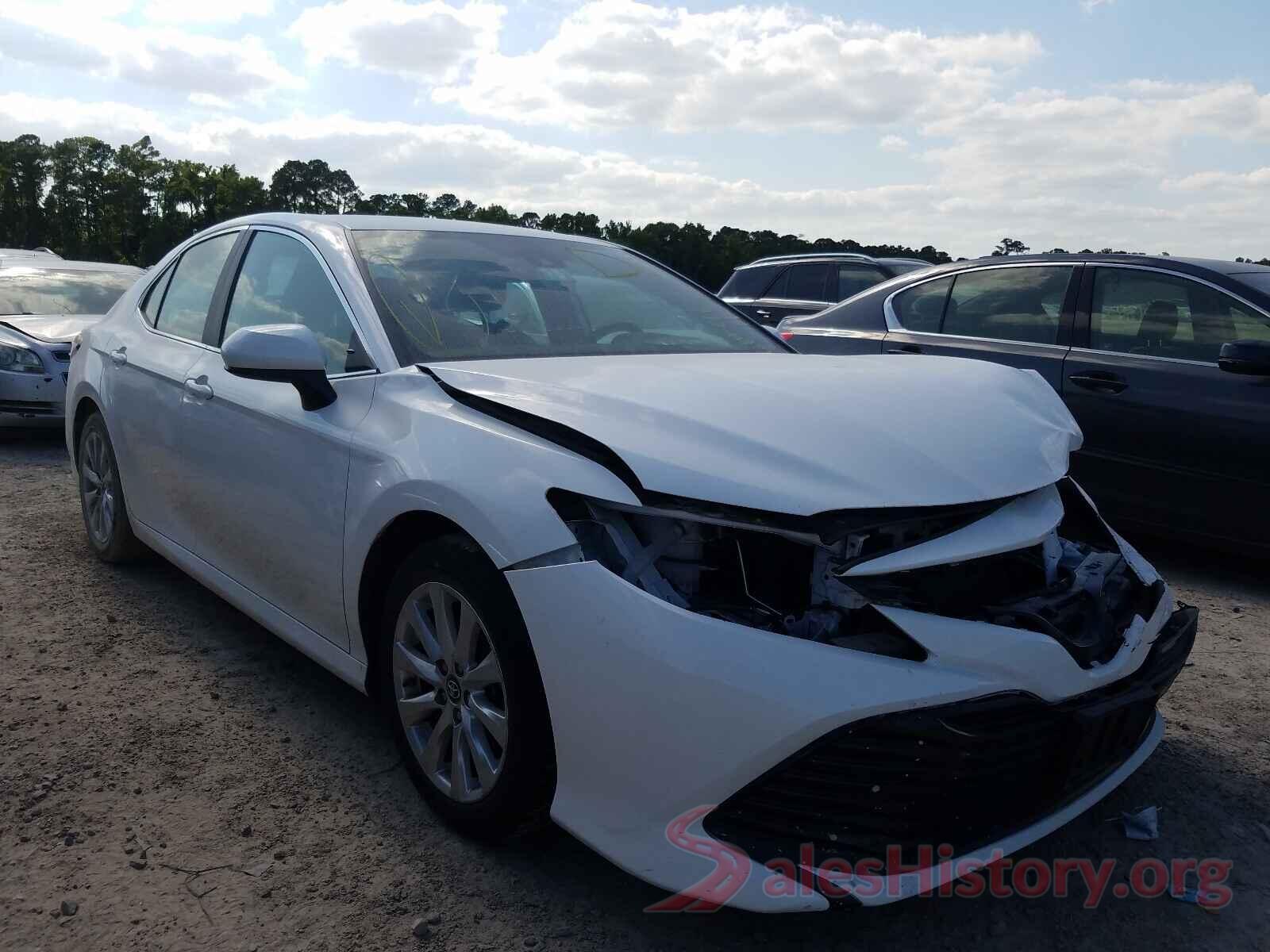 4T1B11HK8KU263118 2019 TOYOTA CAMRY