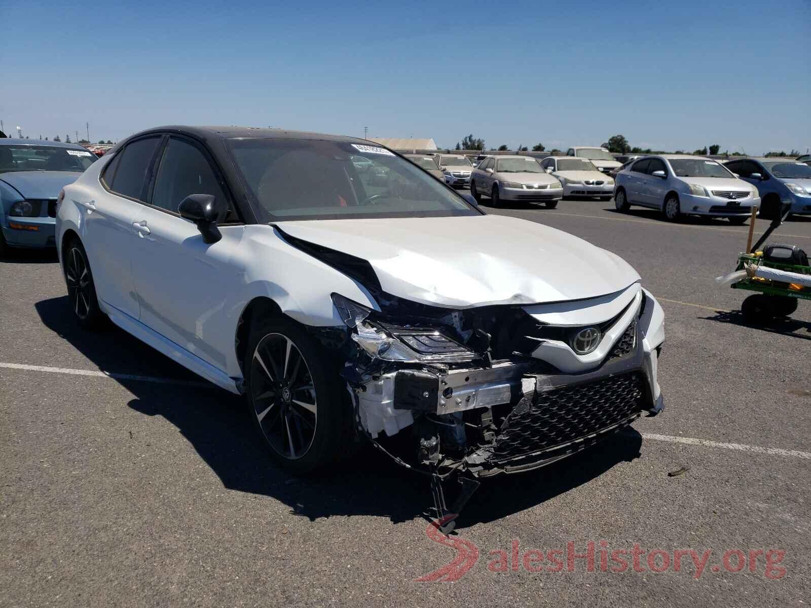 4T1B61HKXJU109932 2018 TOYOTA CAMRY