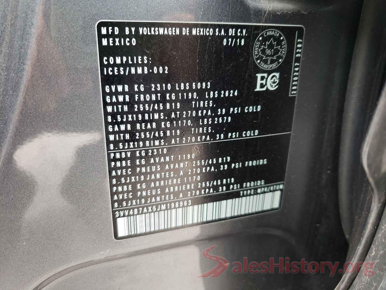 3VV4B7AX5JM198963 2018 VOLKSWAGEN TIGUAN