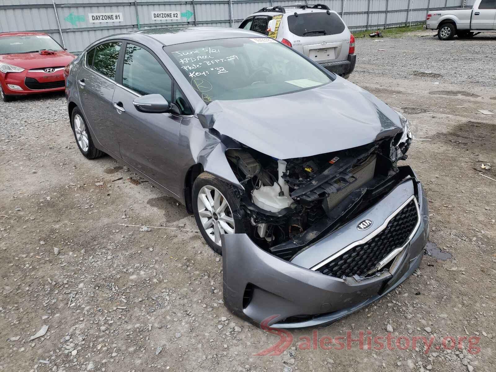 3KPFL4A85HE021281 2017 KIA FORTE