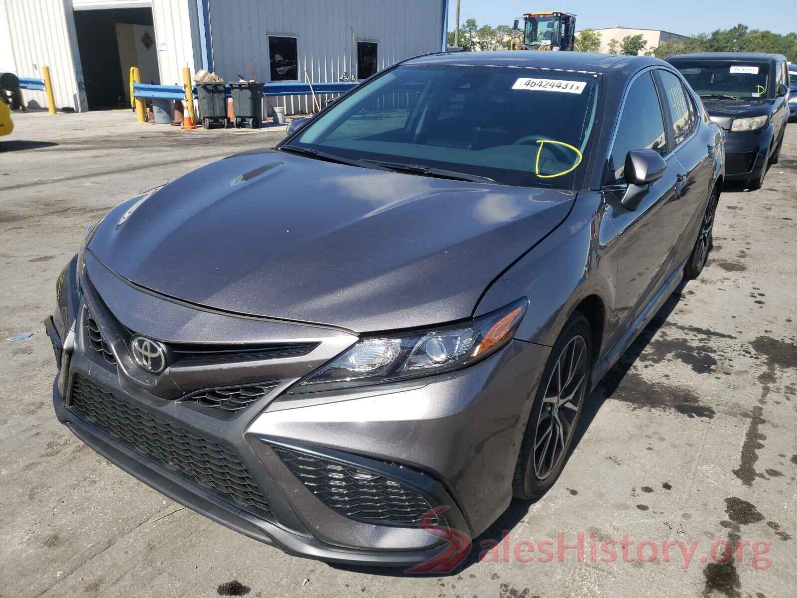 4T1G11AK6MU405873 2021 TOYOTA CAMRY