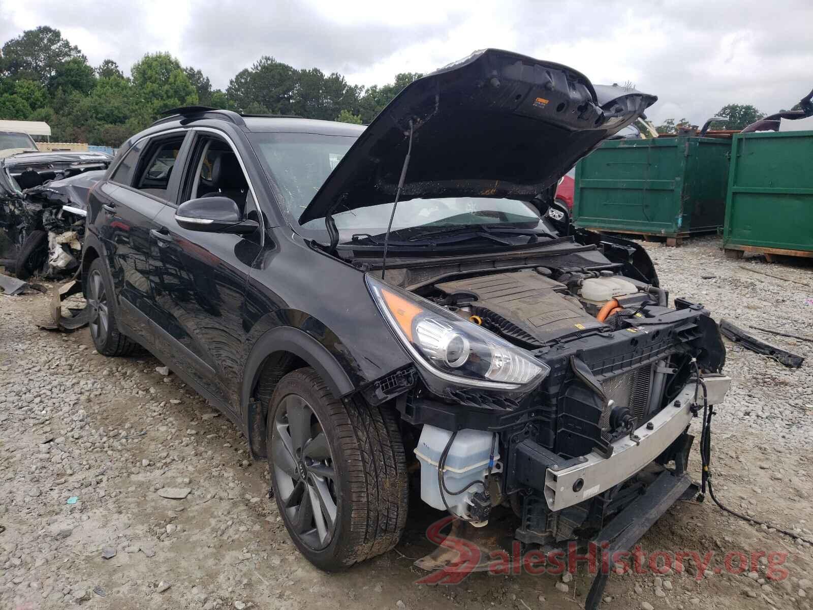 KNDCC3LC4H5045596 2017 KIA NIRO