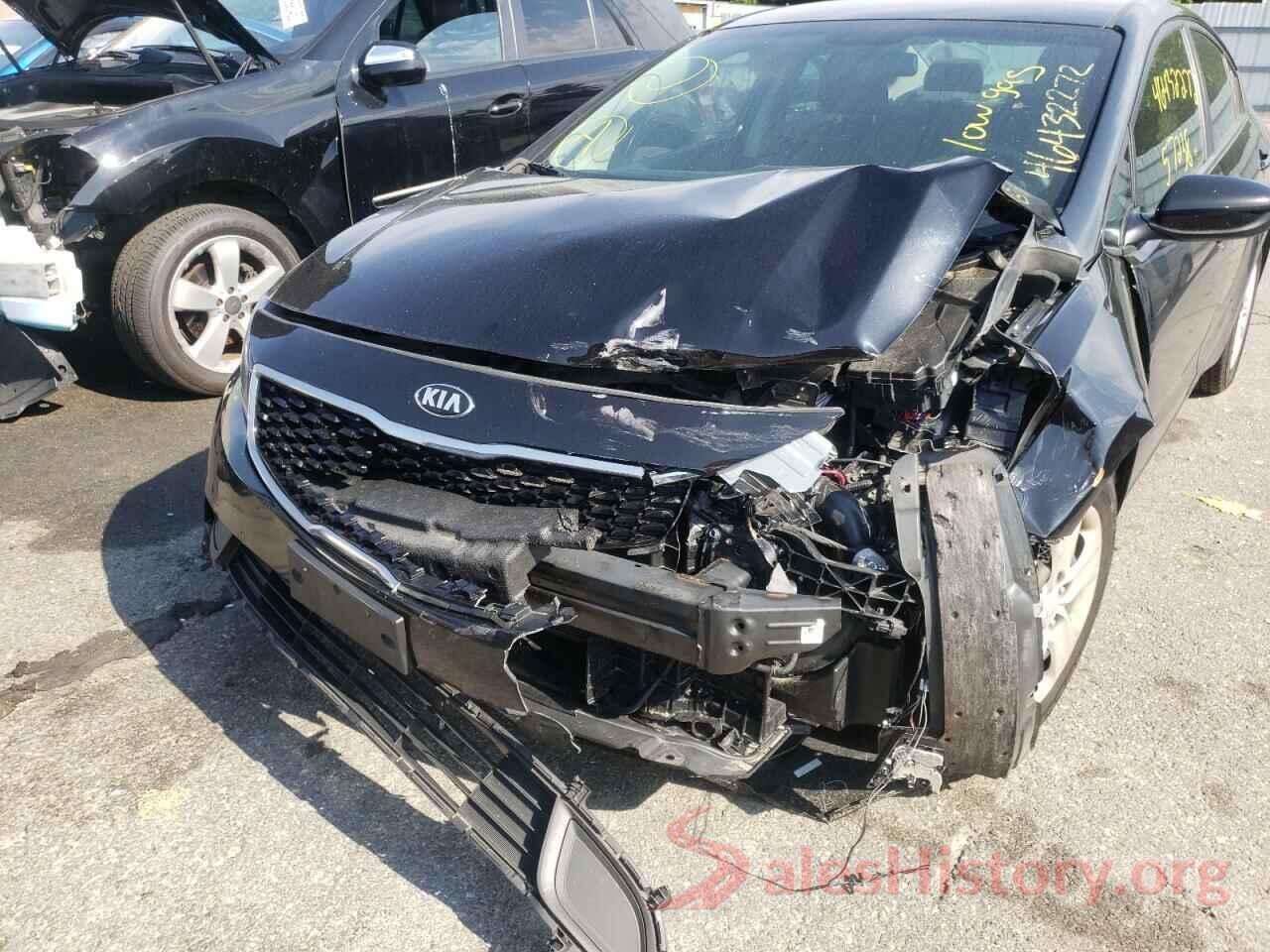 3KPFK4A70JE235689 2018 KIA FORTE