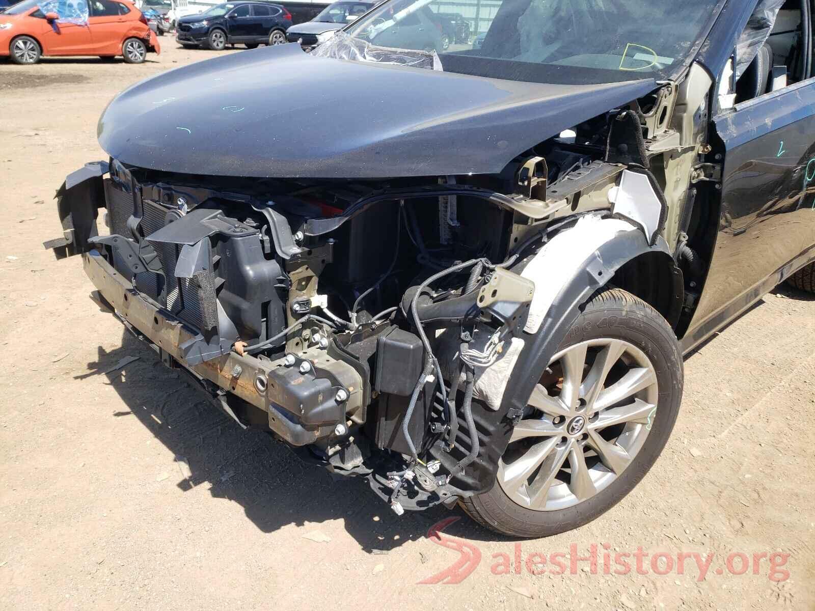 2T3DFREV0HW580186 2017 TOYOTA RAV4