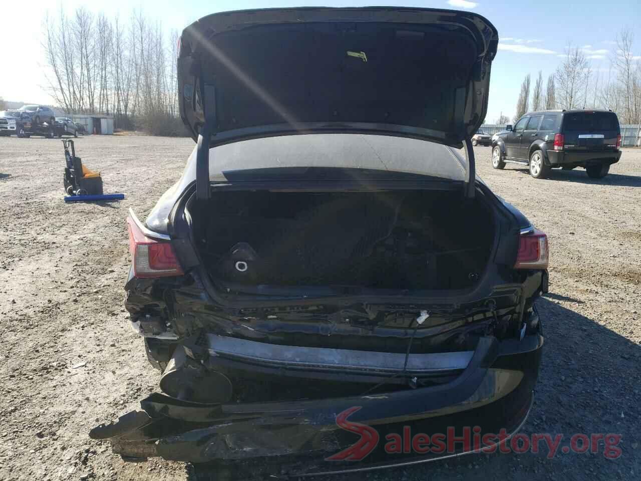 58AB21B11KU002872 2019 LEXUS ES300