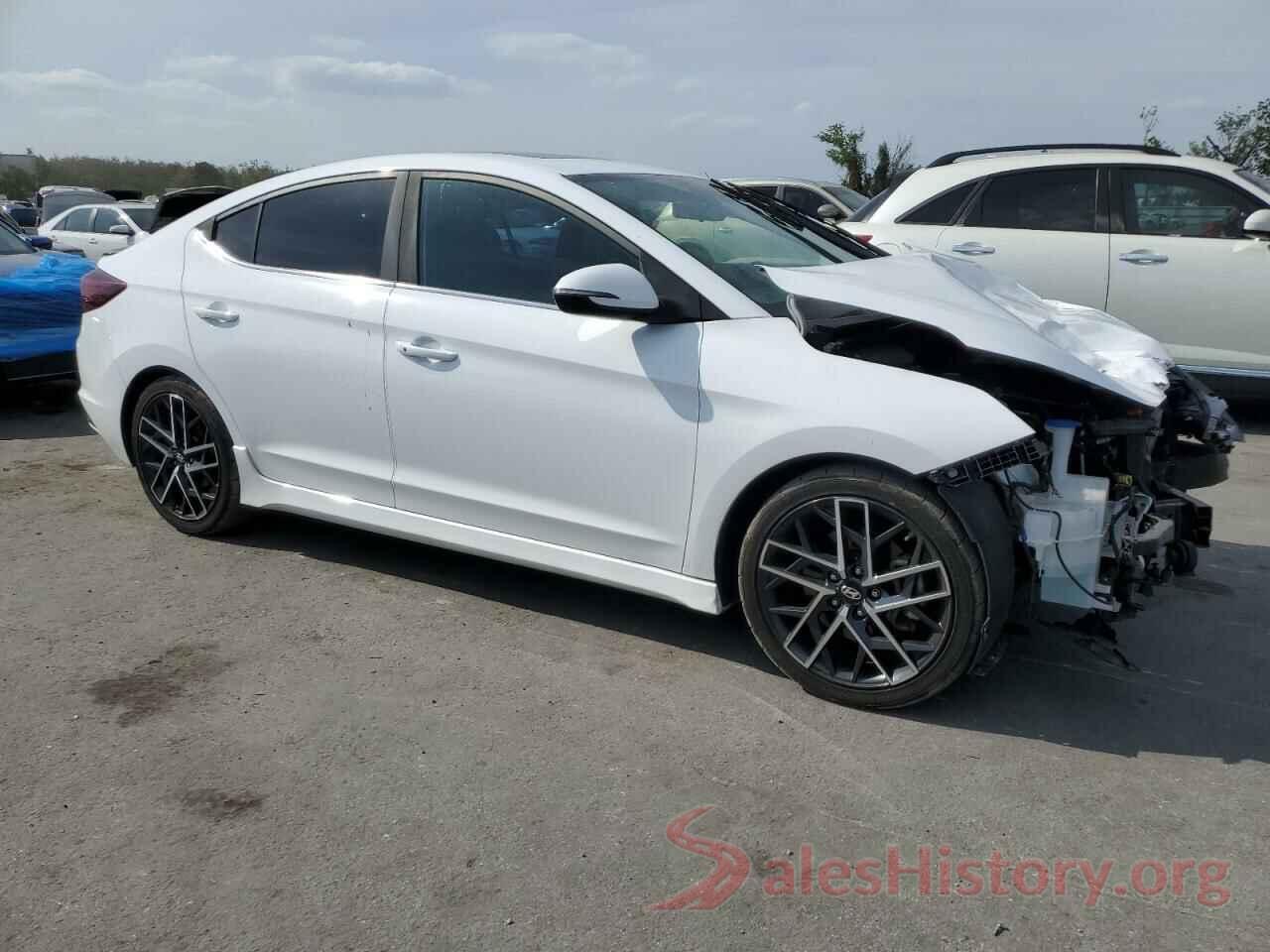 KMHD04LB5KU832818 2019 HYUNDAI ELANTRA