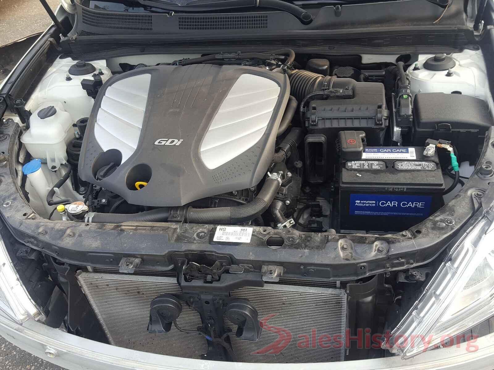 KMHFG4JG8GA561815 2016 HYUNDAI AZERA