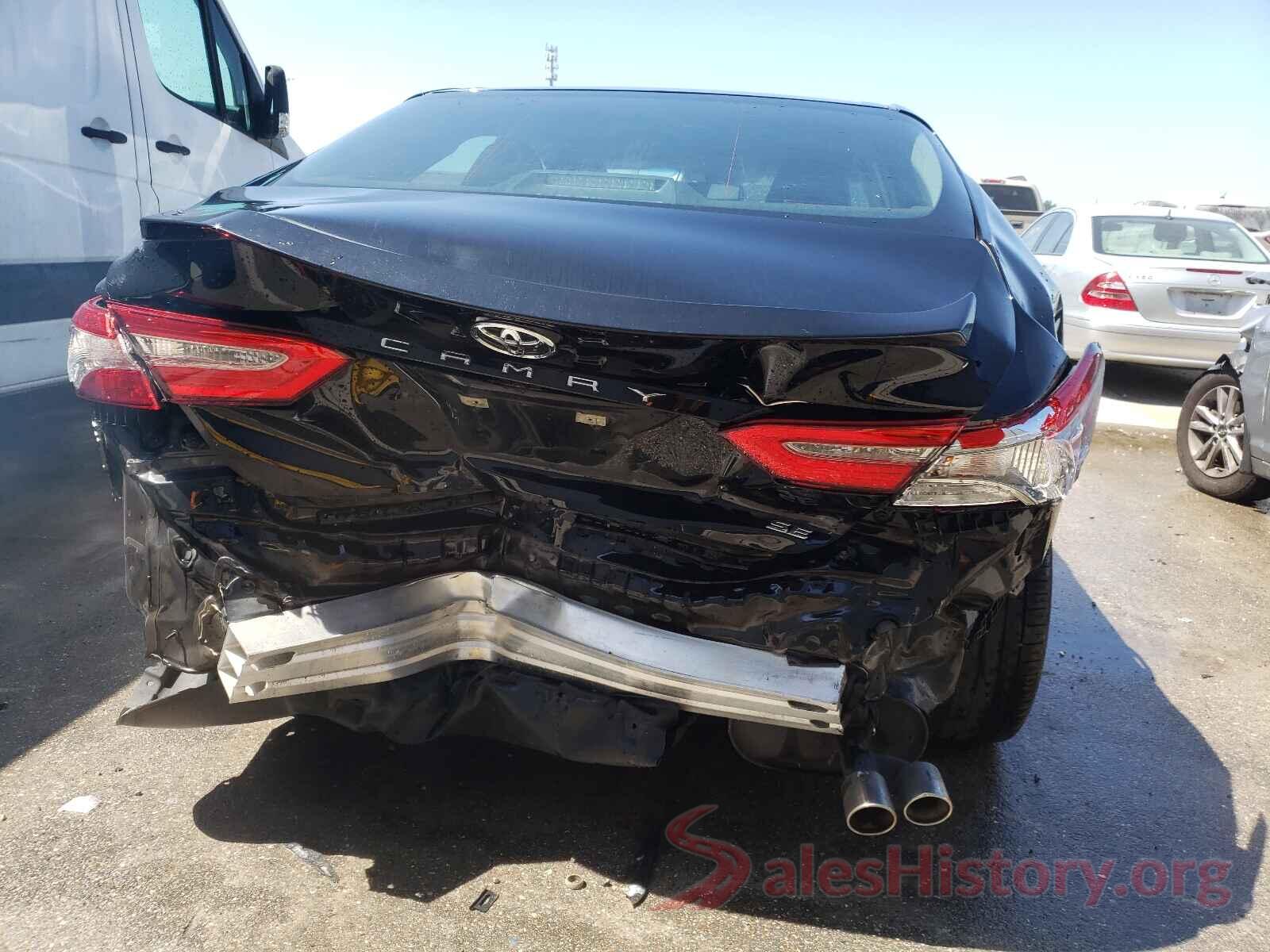 4T1B11HK9JU661890 2018 TOYOTA CAMRY