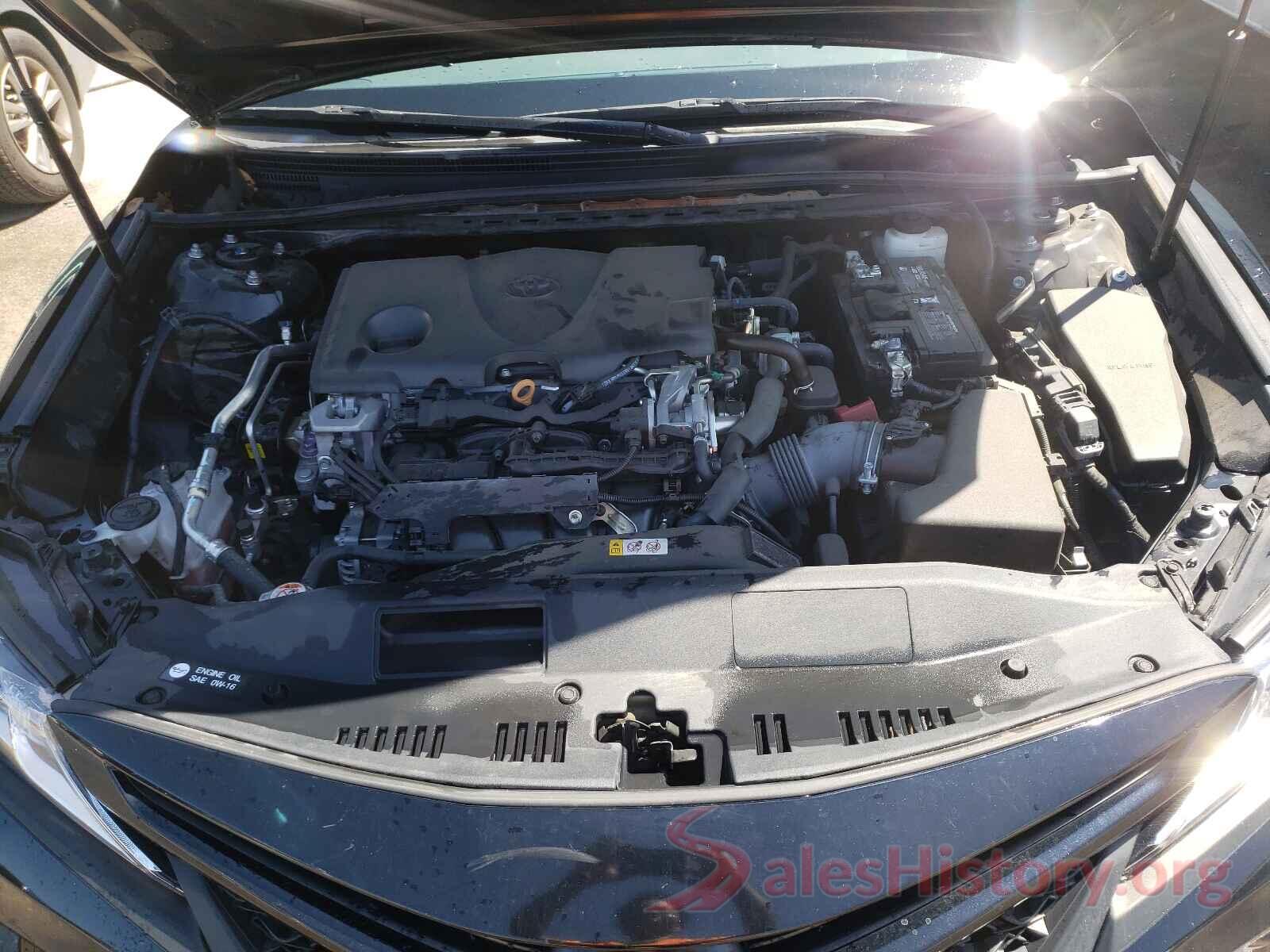 4T1B11HK9JU661890 2018 TOYOTA CAMRY