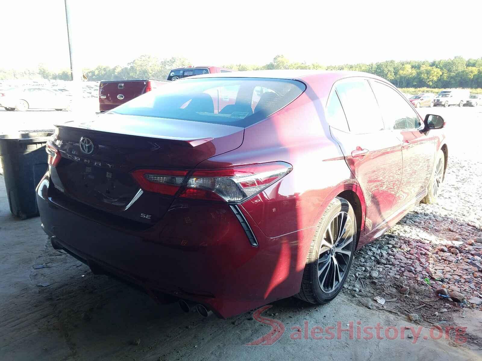 4T1B11HK0JU565453 2018 TOYOTA CAMRY