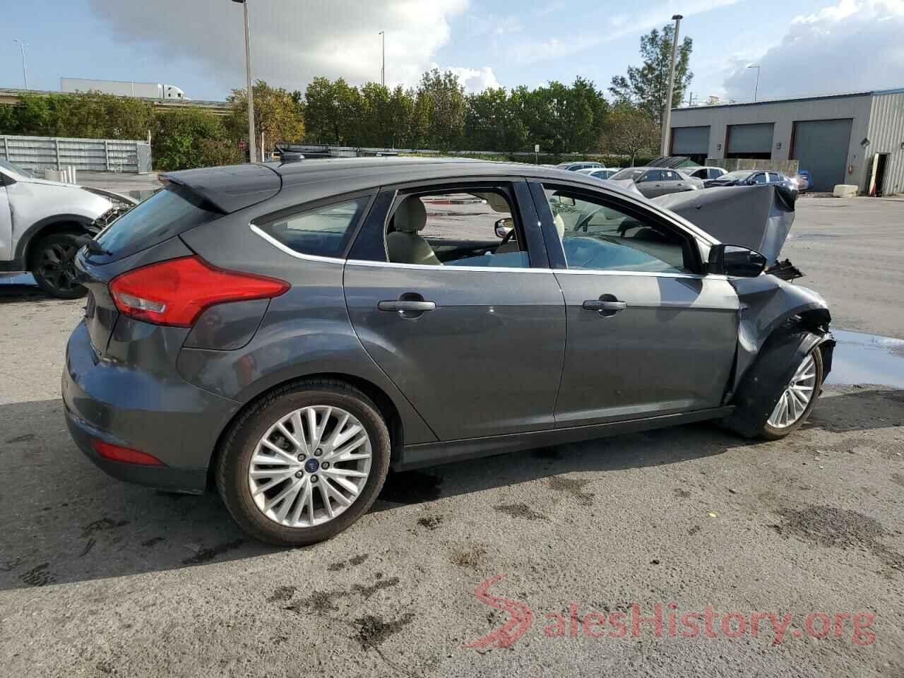 1FADP3N23JL252467 2018 FORD FOCUS