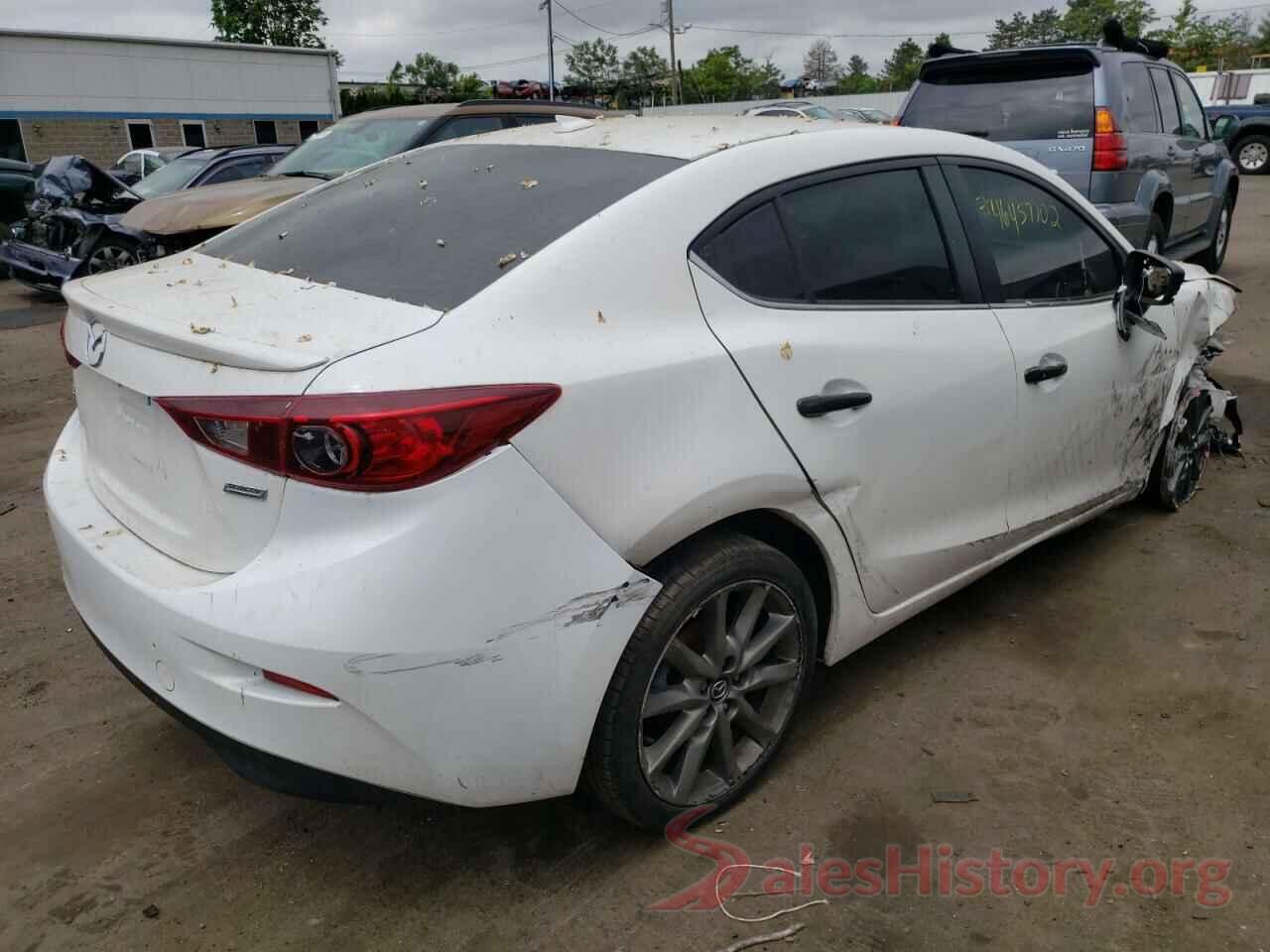 3MZBN1W32JM205008 2018 MAZDA 3