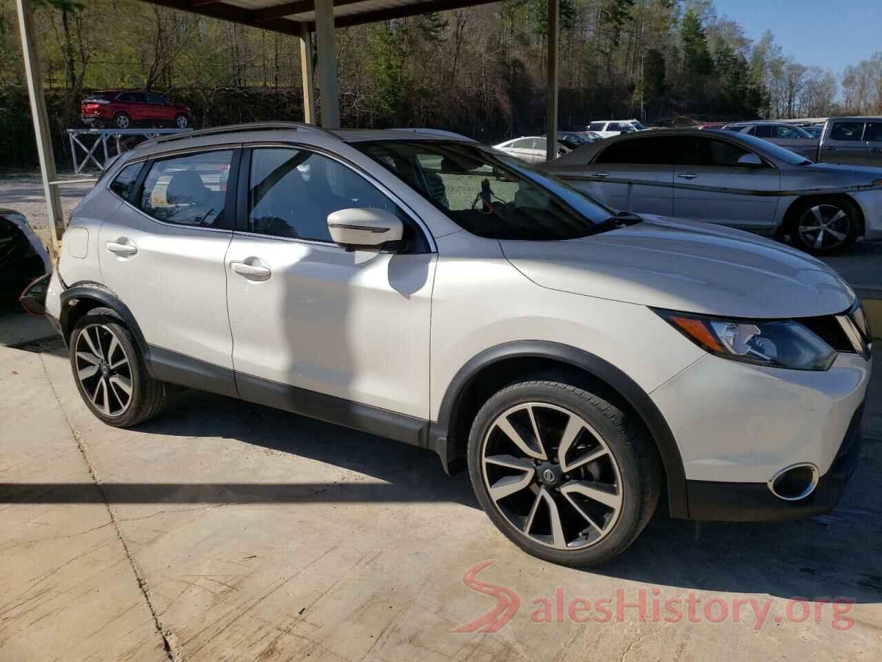 JN1BJ1CPXJW195515 2018 NISSAN ROGUE