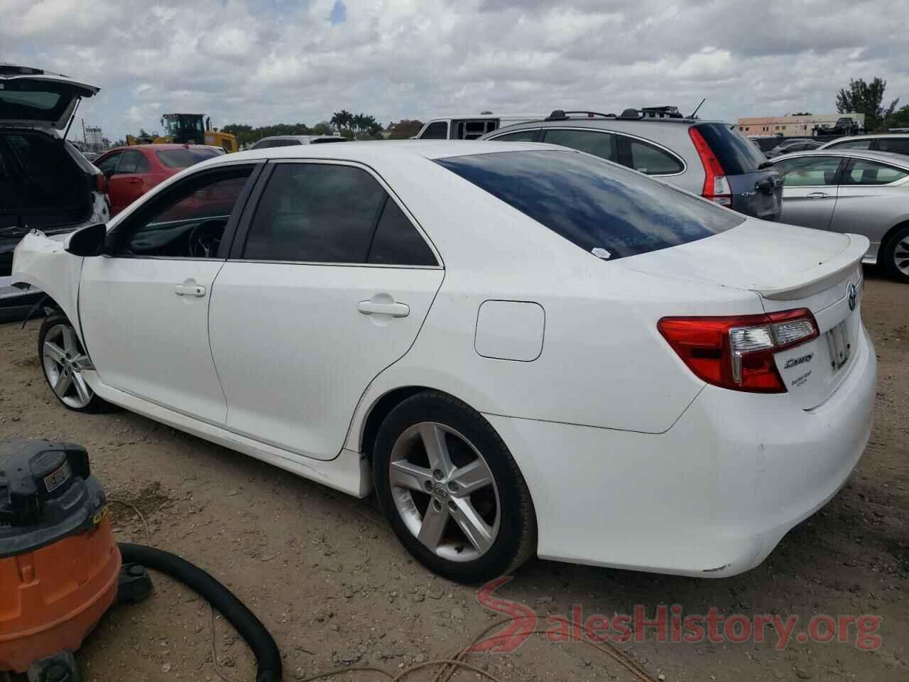 4T1BF1FK0EU329749 2014 TOYOTA CAMRY