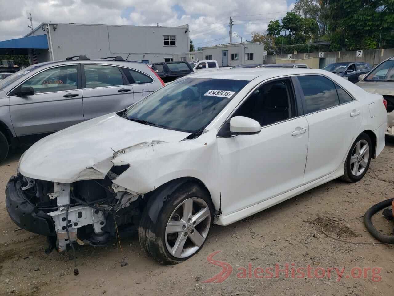 4T1BF1FK0EU329749 2014 TOYOTA CAMRY