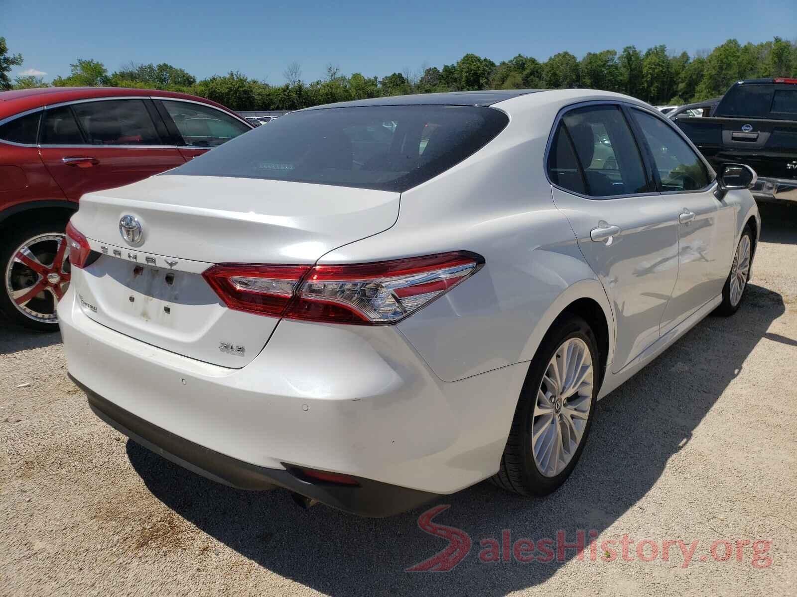 4T1B11HK1JU008969 2018 TOYOTA CAMRY