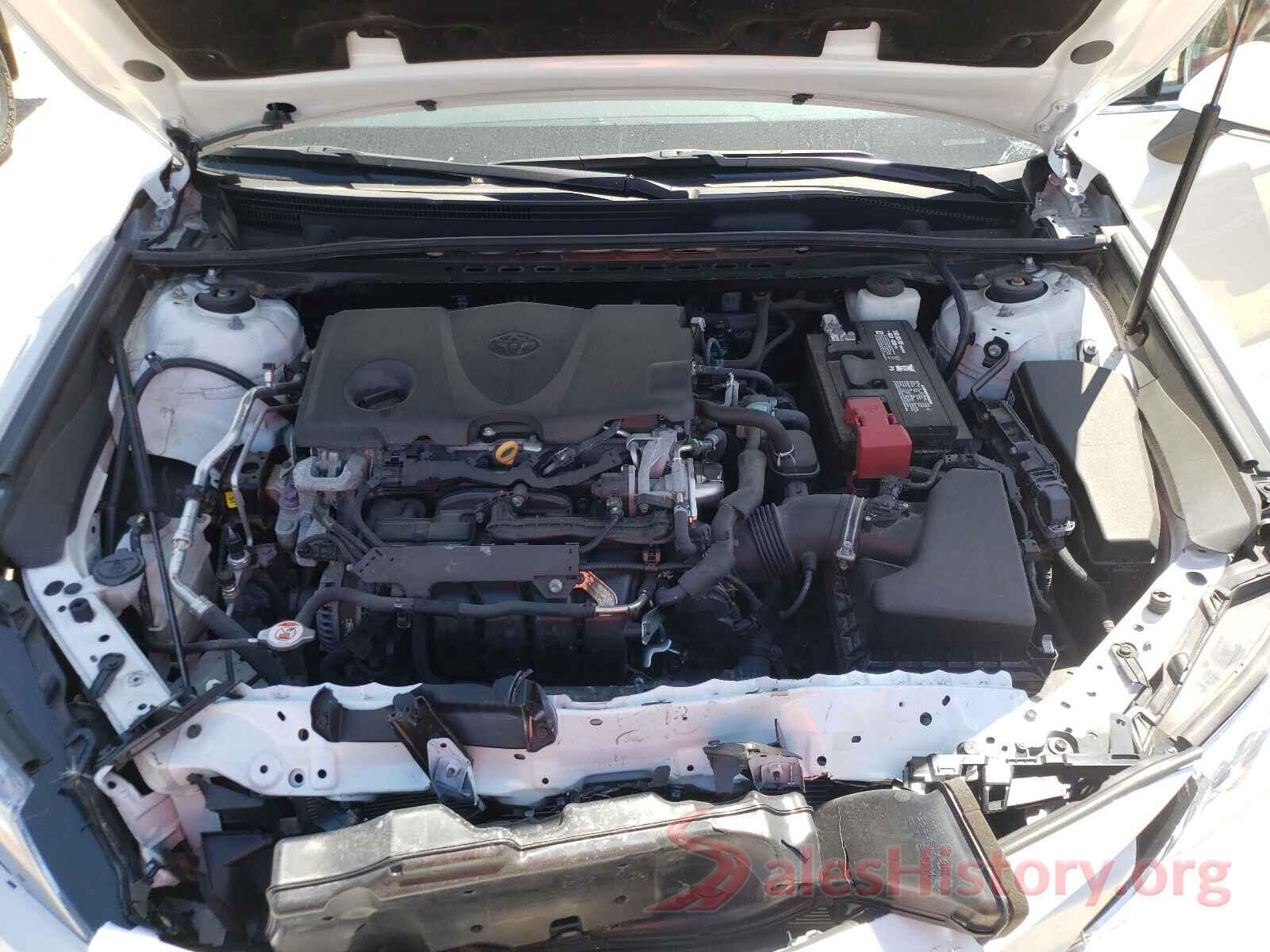 4T1B11HK1JU008969 2018 TOYOTA CAMRY