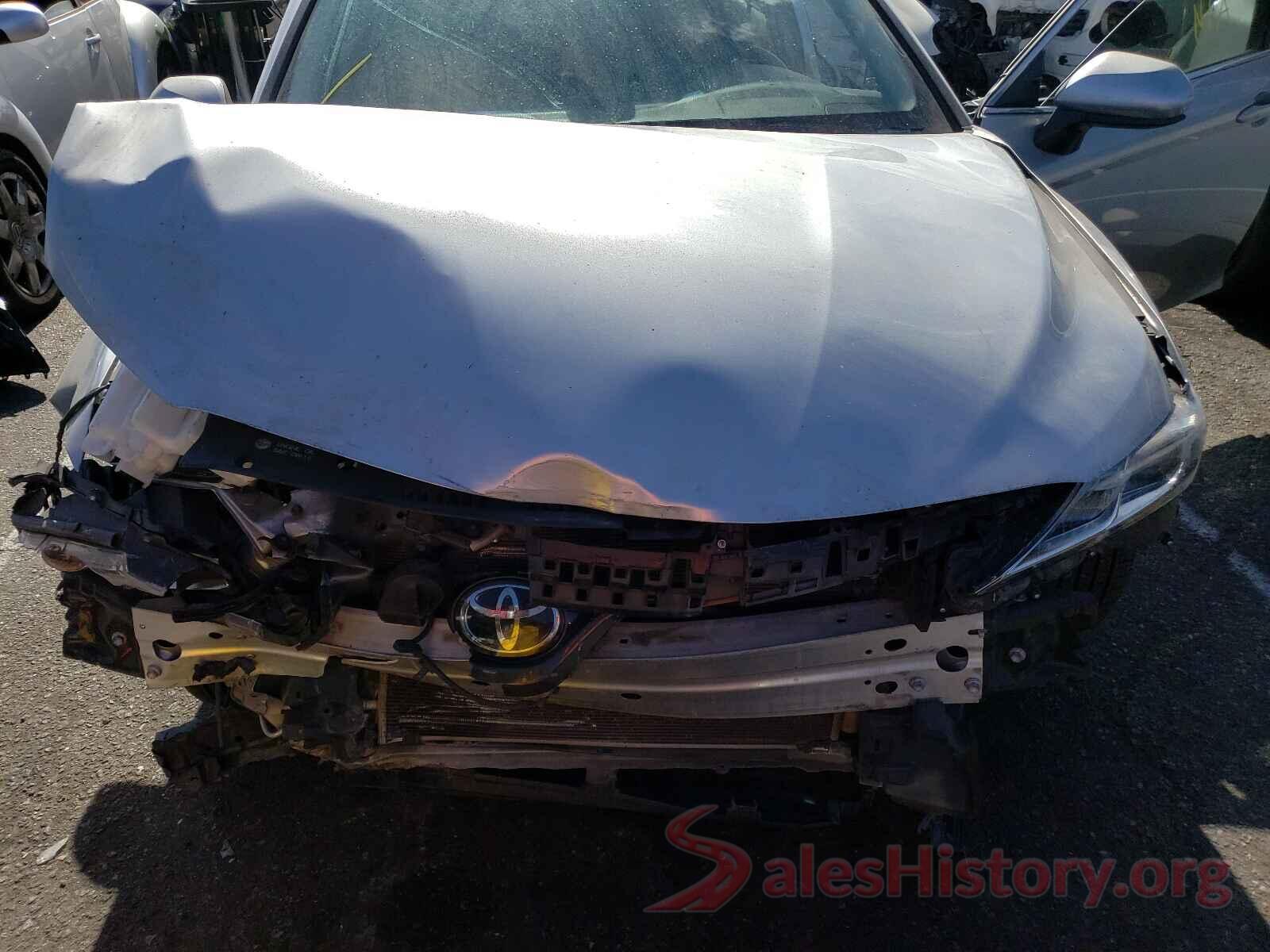 4T1B11HK3JU578889 2018 TOYOTA CAMRY