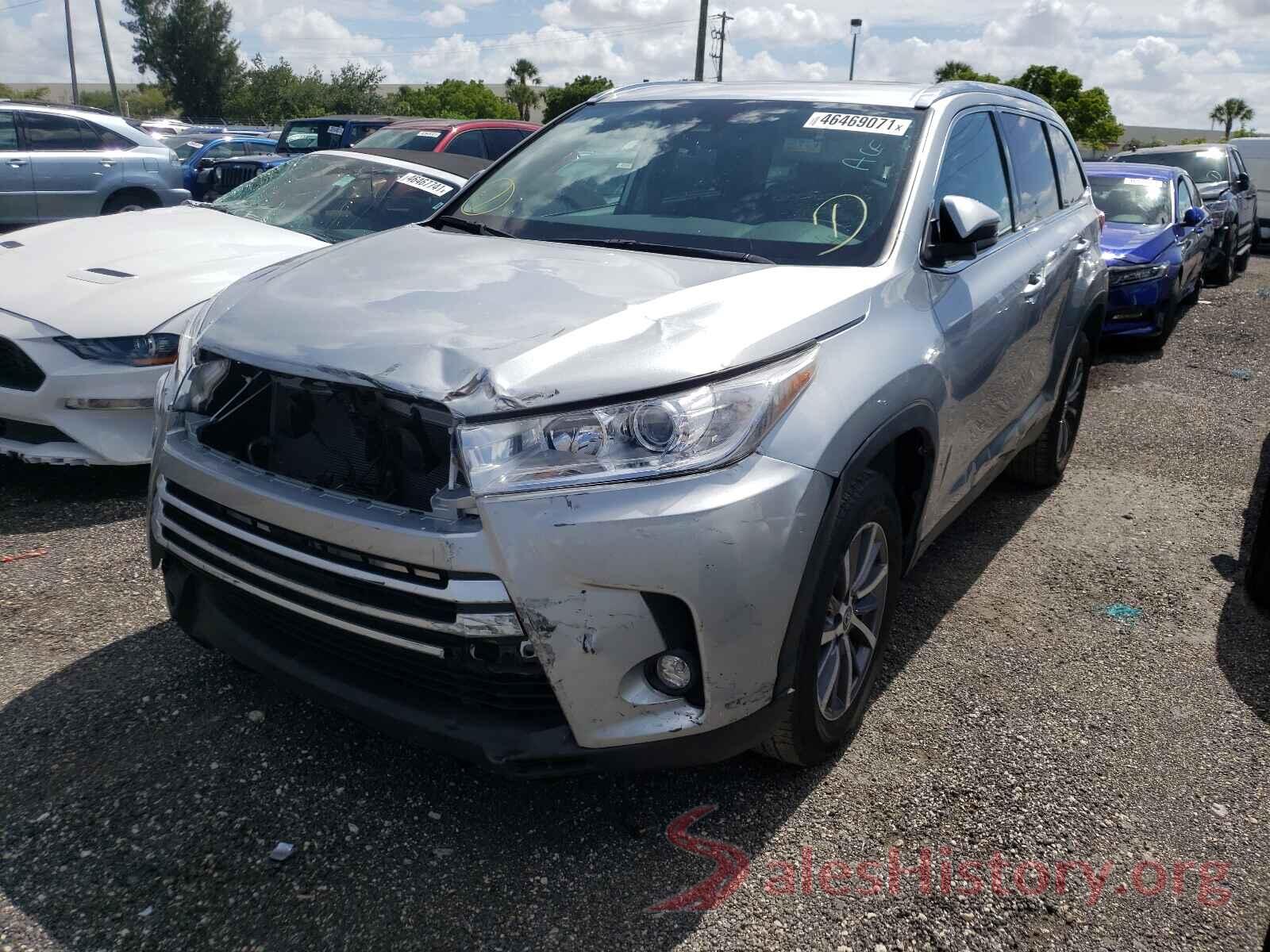 5TDKZRFH5KS558619 2019 TOYOTA HIGHLANDER