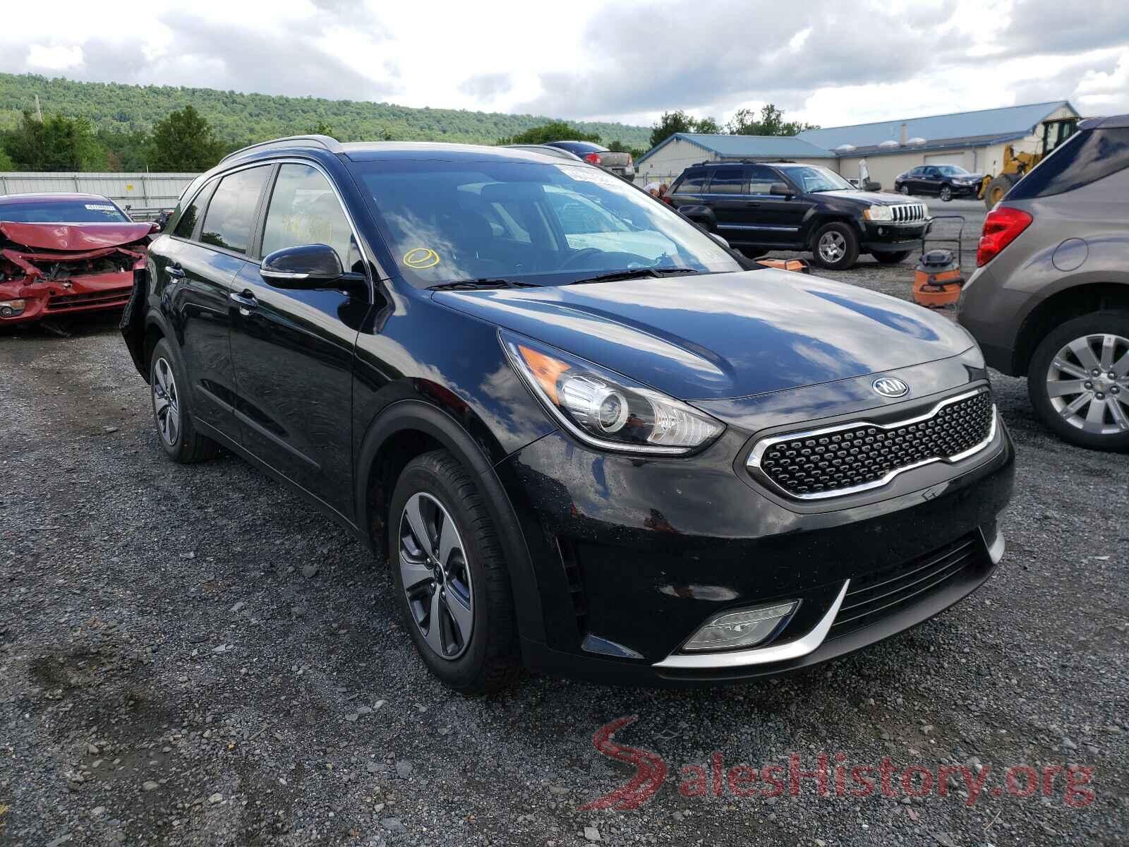 KNDCC3LC7H5065227 2017 KIA NIRO