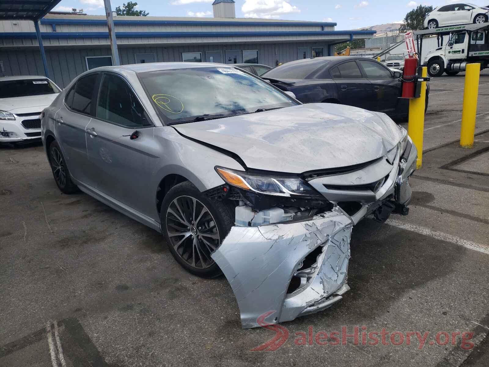 4T1B11HK1JU612876 2018 TOYOTA CAMRY