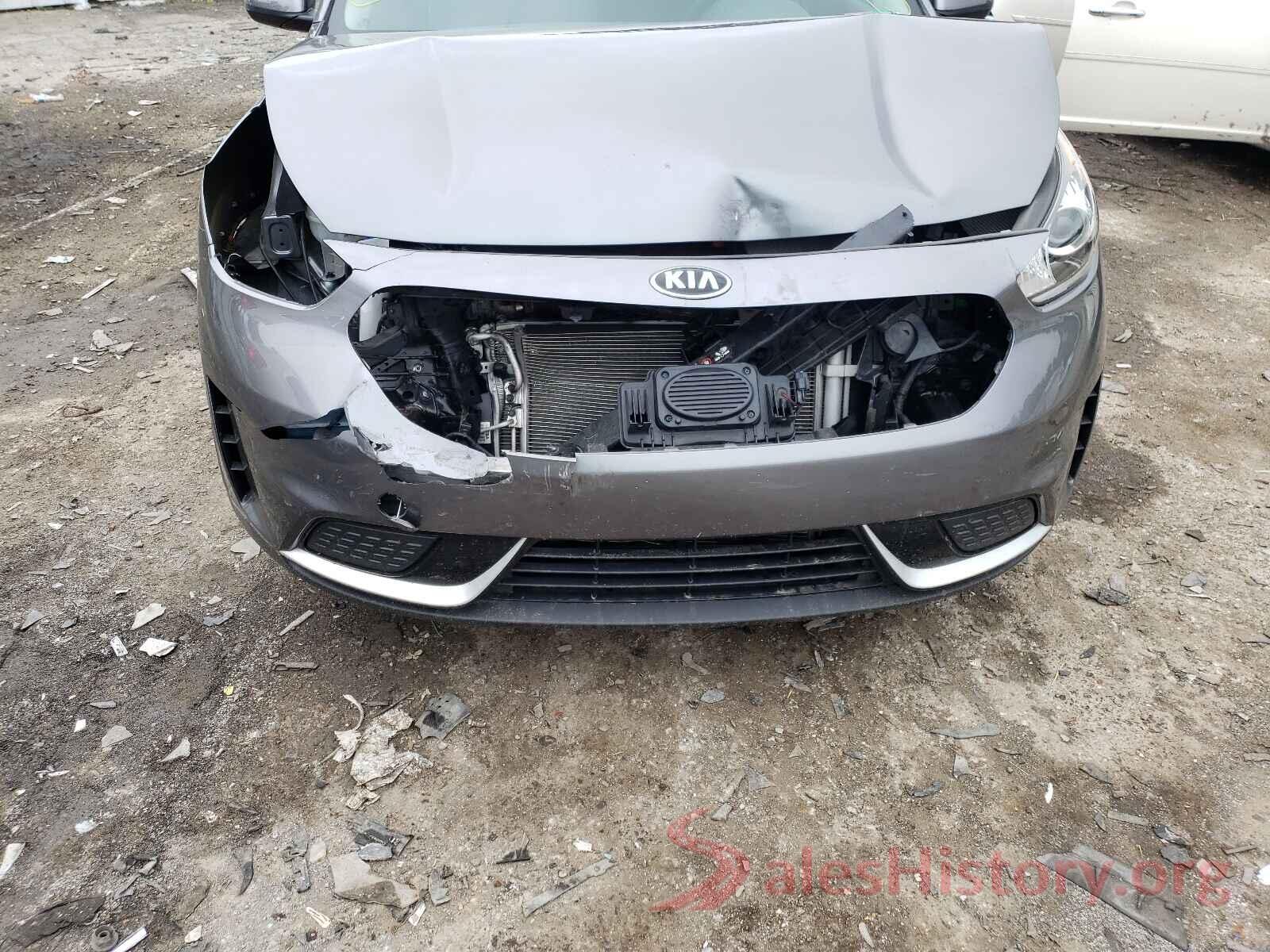 KNDCB3LC0H5089937 2017 KIA NIRO